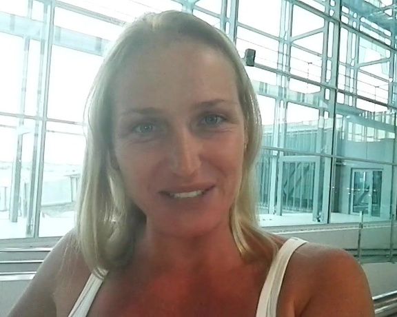 Kathia Nobili aka kathianobilixx Findom - 09-09-2017 OnlyFans Video - Wishing for my darlings of beautiful Saturday from AIRPORT See you in Budapest _