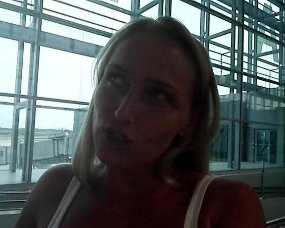 Kathia Nobili aka kathianobilixx Findom - 09-09-2017 OnlyFans Video - Wishing for my darlings of beautiful Saturday from AIRPORT See you in Budapest _