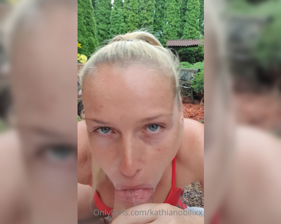 Kathia Nobili aka kathianobilixx Findom - 06-27-2020 OnlyFans Video - Outdoor BLOWJOB