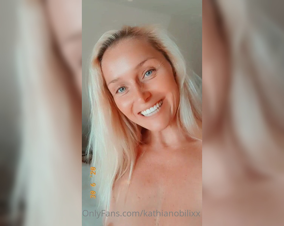 Kathia Nobili aka kathianobilixx Findom - 06-30-2020 OnlyFans Video - Shooting day