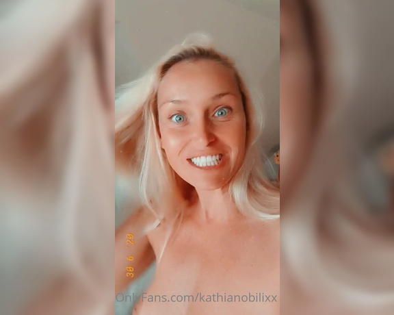 Kathia Nobili aka kathianobilixx Findom - 06-30-2020 OnlyFans Video - Shooting day