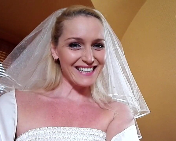 Kathia Nobili aka kathianobilixx Findom - 03-02-2017 OnlyFans Video - Most sexy bride _