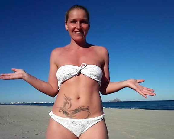 Kathia Nobili aka kathianobilixx Findom - 01-22-2018 OnlyFans Video - Beach lover _