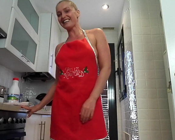 Kathia Nobili aka kathianobilixx Findom - 12-13-2017 OnlyFans Video - Who says, in the kitchen you cant be sexy Witch one would you choose My sweets