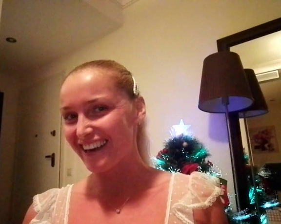 Kathia Nobili aka kathianobilixx Findom - 12-31-2017 OnlyFans Video - Happy New years Eve and new year wish to you my darlings xoxo