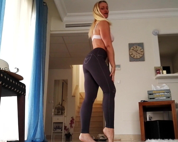 Kathia Nobili aka kathianobilixx Findom - 03-07-2018 OnlyFans Video - Sexy tease, cat walk only for you _ making you dream of me my loves xoxo