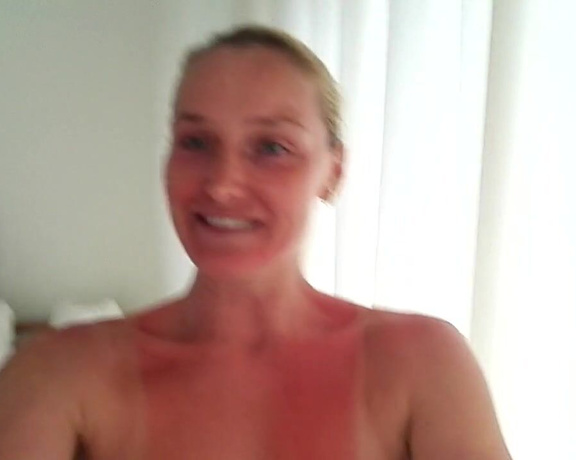 Kathia Nobili aka kathianobilixx Findom - 05-03-2018 OnlyFans Video - Strangely tonned