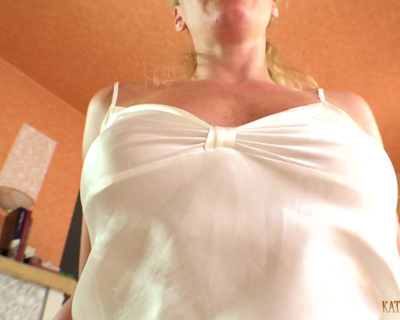 Kathia Nobili aka kathianobilixx Findom - 04-30-2018 OnlyFans Video - For the lovers of my ,, mommyson taboo ,, videos _