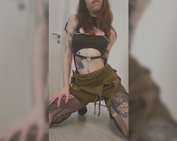 Miss Lilith aka miss.l1lith Femdom - 07-28-2024 OnlyFans Video - I like shy boys btw