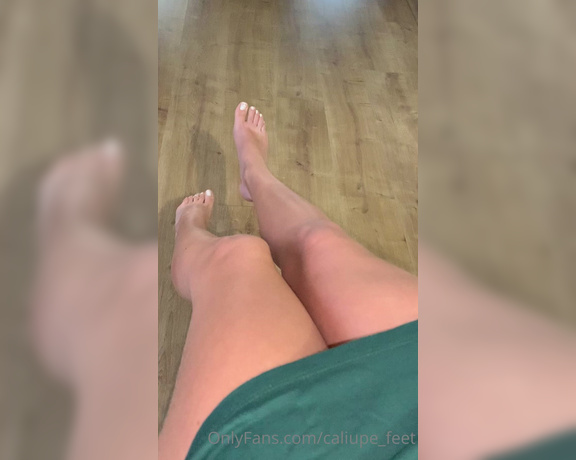 Caliupe Feet aka caliupe_feet Foot Fetish - 09-05-2021 OnlyFans Video - Oie  gostou Me conta