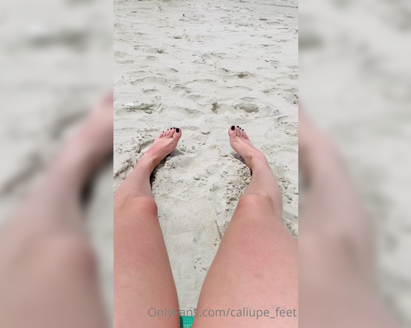 Caliupe Feet aka caliupe_feet Foot Fetish - 11-15-2021 OnlyFans Video - Good morning