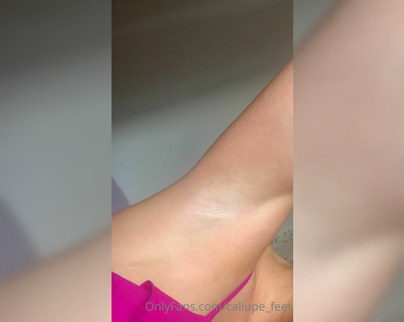 Caliupe Feet aka caliupe_feet Foot Fetish - 01-26-2022 OnlyFans Video - Armpits Axilas