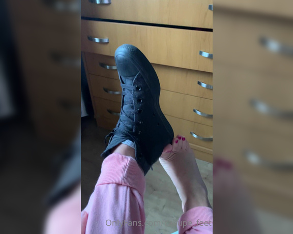 Caliupe Feet aka caliupe_feet Foot Fetish - 04-22-2022 OnlyFans Video - New color