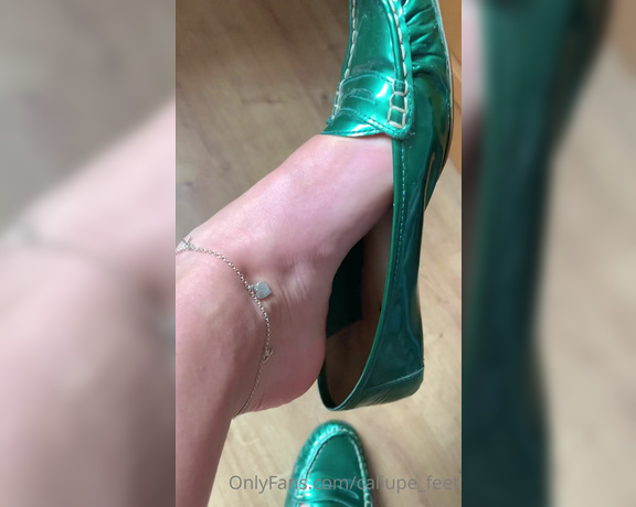 Caliupe Feet aka caliupe_feet Foot Fetish - 09-16-2022 OnlyFans Video - I spent the day with these shoes