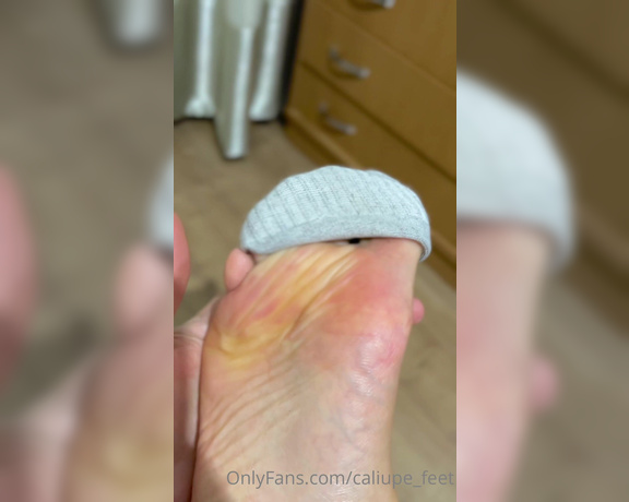 Caliupe Feet aka caliupe_feet Foot Fetish - 01-17-2023 OnlyFans Video - Andei muito hoje