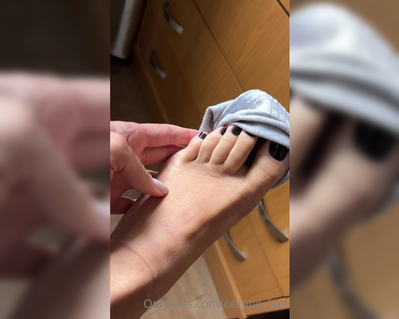 Caliupe Feet aka caliupe_feet Foot Fetish - 03-14-2023 OnlyFans Video - Marquinhas de meia e do coturno que usei hoje durante o dia