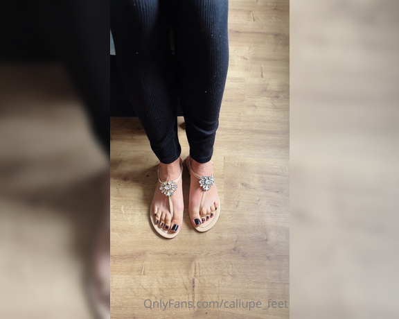 Caliupe Feet aka caliupe_feet Foot Fetish - 03-19-2023 OnlyFans Video - Bem pertinho da sua cara