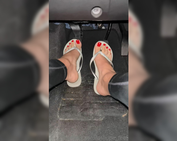 Caliupe Feet aka caliupe_feet Foot Fetish - 04-26-2023 OnlyFans Video - Um pedacinho de um vídeo customizado de pedalpumping que eu fiz essa semana