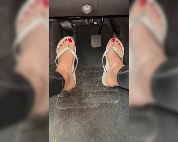 Caliupe Feet aka caliupe_feet Foot Fetish - 04-26-2023 OnlyFans Video - Um pedacinho de um vídeo customizado de pedalpumping que eu fiz essa semana