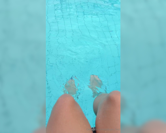 Caliupe Feet aka caliupe_feet Foot Fetish - 12-01-2023 OnlyFans Video - Leaked caliupe_feet 88417