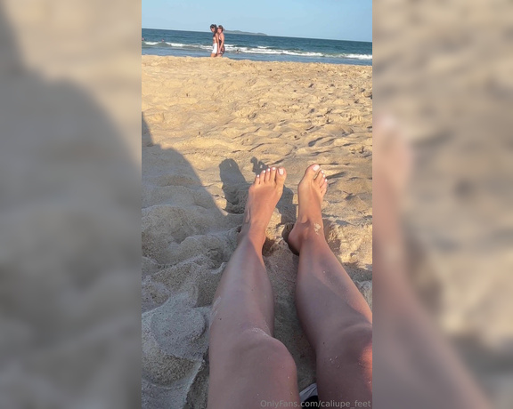 Caliupe Feet aka caliupe_feet Foot Fetish - 12-27-2023 OnlyFans Video - Meu descanso merecido