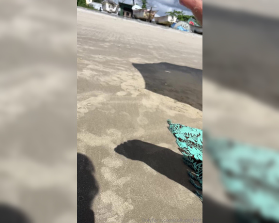 Caliupe Feet aka caliupe_feet Foot Fetish - 03-27-2024 OnlyFans Video - what would you feel and think if you saw me like this on the beach, showing