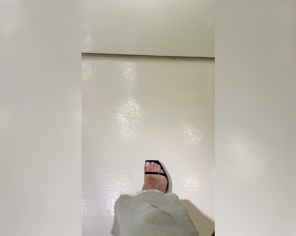 Caliupe Feet aka caliupe_feet Foot Fetish - 04-15-2024 OnlyFans Video - Have you ever thought about me stepping on you with one of these sandals and then