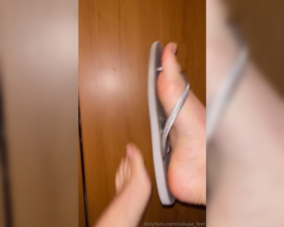 Caliupe Feet aka caliupe_feet Foot Fetish - 07-23-2024 OnlyFans Video - Estou com as unhas naturais por uns dias para manter elas saudáveis e hidratadas