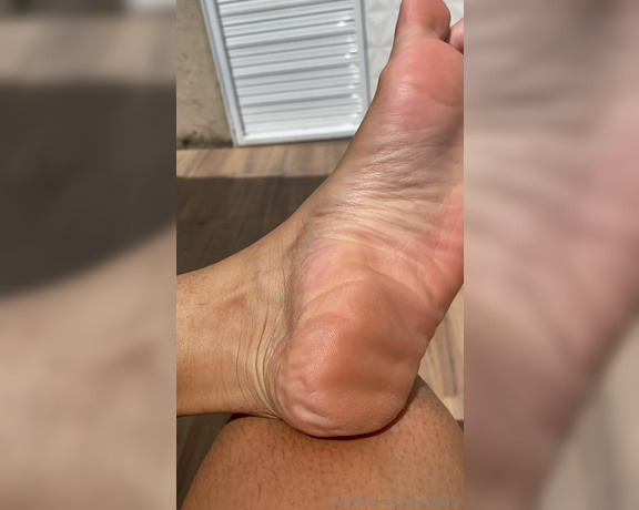 Gama Diary aka gamadiary Foot Fetish - 04-19-2024 OnlyFans Video - So meaty