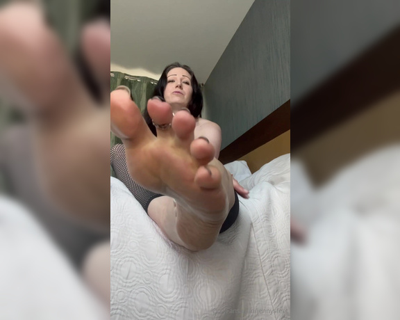 Jennysfeetelysium aka jennysfeet Foot Fetish - 05-07-2024 OnlyFans Video - How many toes can you fit in your mouth