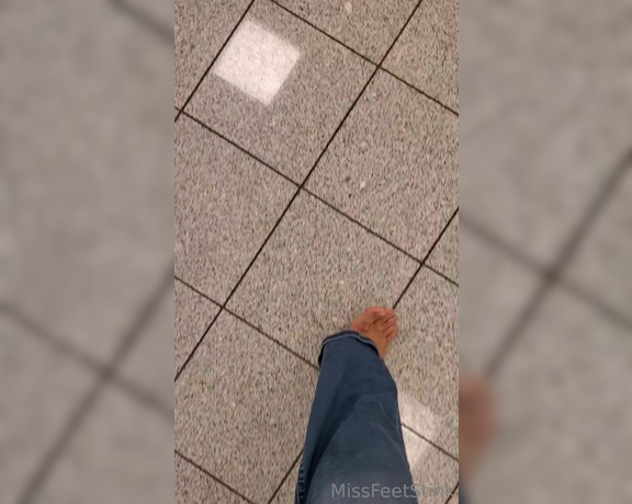 Tori Valentine aka missfeetstinkvip Foot Fetish - 05-25-2023 OnlyFans Video - Nature was calling in a harsh way while I was shopping at Belk for some new