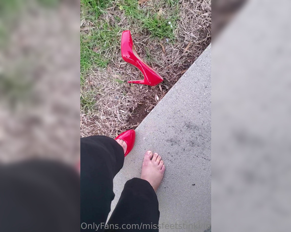 Tori Valentine aka missfeetstinkvip Foot Fetish - 04-23-2023 OnlyFans Video - These heels are so wore down and beat up Looks like its time to retire them