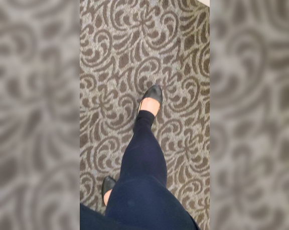 Tori Valentine aka missfeetstinkvip Foot Fetish - 07-22-2023 OnlyFans Video - Are stirrup leggings in style When they slide over my grubby feet, they are Flats come