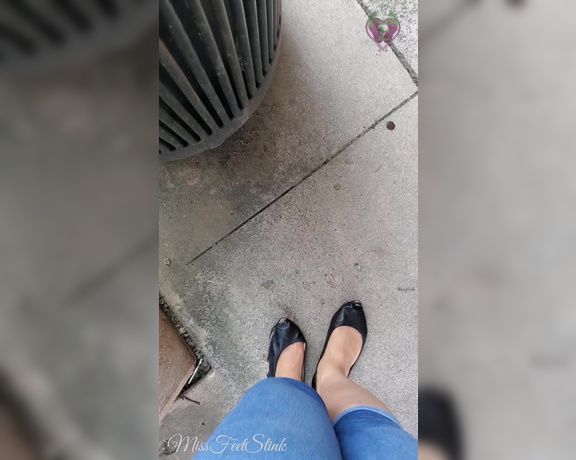 Tori Valentine aka missfeetstinkvip Foot Fetish - 06-17-2023 OnlyFans Video - I made a mistake with the shoes I grabbed to run out to the post office