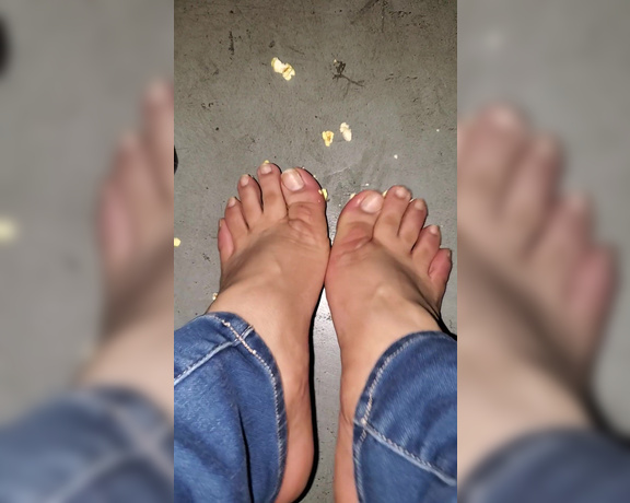 Tori Valentine aka missfeetstinkvip Foot Fetish - 06-29-2023 OnlyFans Video - Good Times at the Mario Movie Part 2 _ You have to have popcorn when you