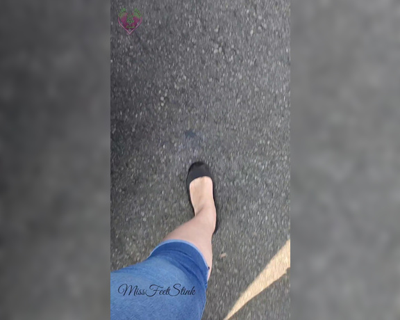 Tori Valentine aka missfeetstinkvip Foot Fetish - 07-26-2023 OnlyFans Video - Remember these flats They are long gone, but I still have content stored up of them