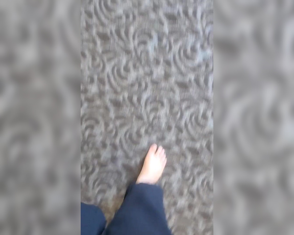 Tori Valentine aka missfeetstinkvip Foot Fetish - 08-27-2023 OnlyFans Video - Follow along with me as I check to make sure all upstairs doors are locked on