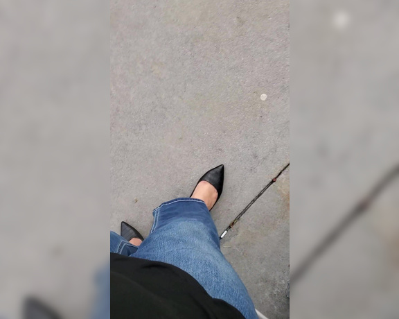 Tori Valentine aka missfeetstinkvip Foot Fetish - 08-26-2023 OnlyFans Video - Dont think I wont step out of my heels anywhere Im at Look at the condition