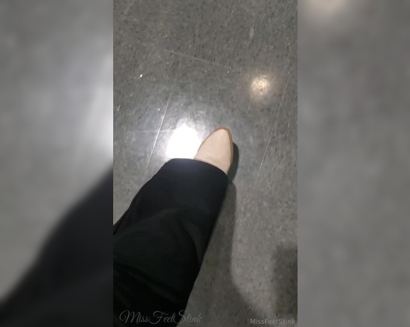 Tori Valentine aka missfeetstinkvip Foot Fetish - 09-06-2023 OnlyFans Video - So youre going to get several vid clips that I recorded throughout the day on me