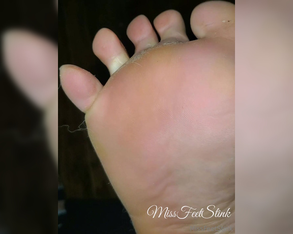 Tori Valentine aka missfeetstinkvip Foot Fetish - 10-22-2023 OnlyFans Video - These fuzzy sandals have easily become my most popular pair of shoes