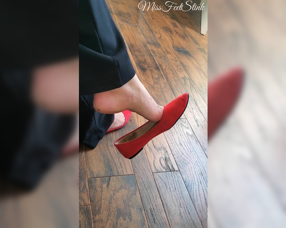 Tori Valentine aka missfeetstinkvip Foot Fetish - 09-14-2023 OnlyFans Video - This is going to be more of a Show amp Tell kinda video