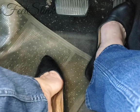 Tori Valentine aka missfeetstinkvip Foot Fetish - 09-26-2023 OnlyFans Video - Jeans amp flats