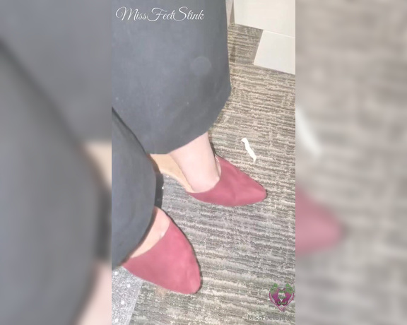 Tori Valentine aka missfeetstinkvip Foot Fetish - 10-14-2023 OnlyFans Video - Okay, I know I just bought several pairs of new heels