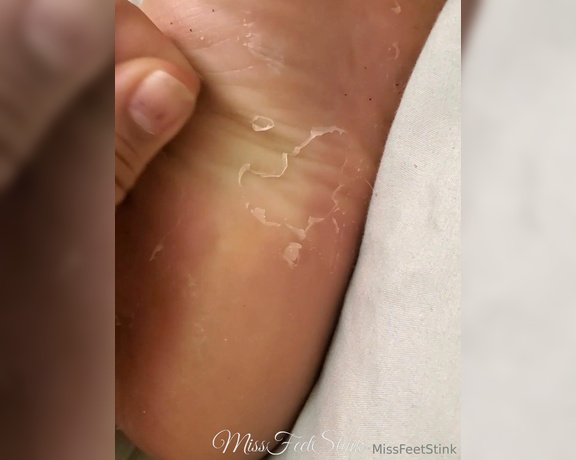 Tori Valentine aka missfeetstinkvip Foot Fetish - 01-03-2024 OnlyFans Video - Two clips for you tonight