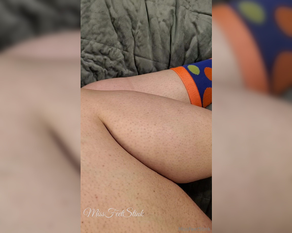 Tori Valentine aka missfeetstinkvip Foot Fetish - 01-10-2024 OnlyFans Video - I know you all can read