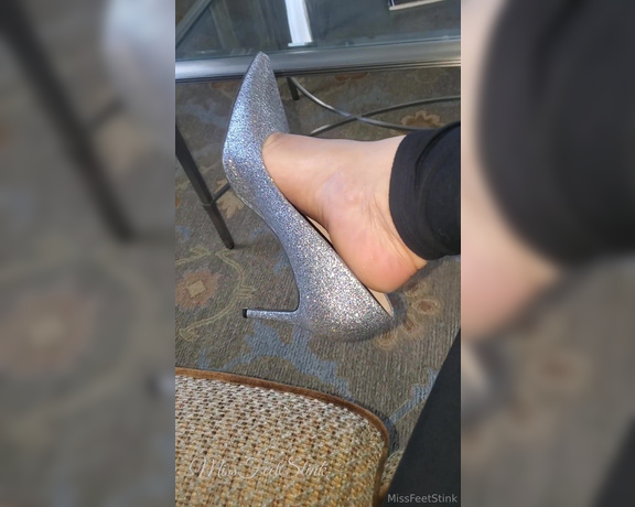 Tori Valentine aka missfeetstinkvip Foot Fetish - 12-19-2023 OnlyFans Video - Silver heels on some sweaty feet Actually the heels caused my feet to be sweaty