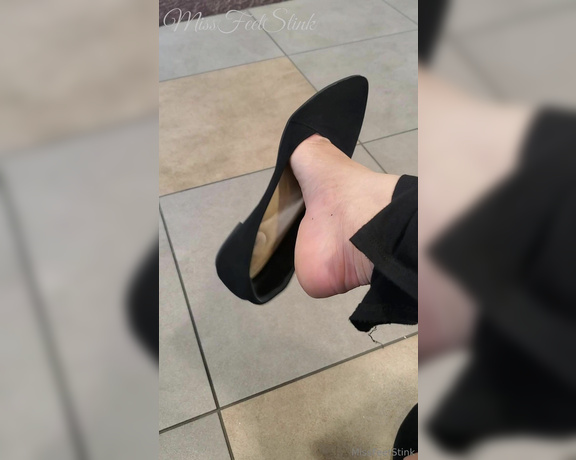 Tori Valentine aka missfeetstinkvip Foot Fetish - 01-03-2024 OnlyFans Video - Two clips for you tonight