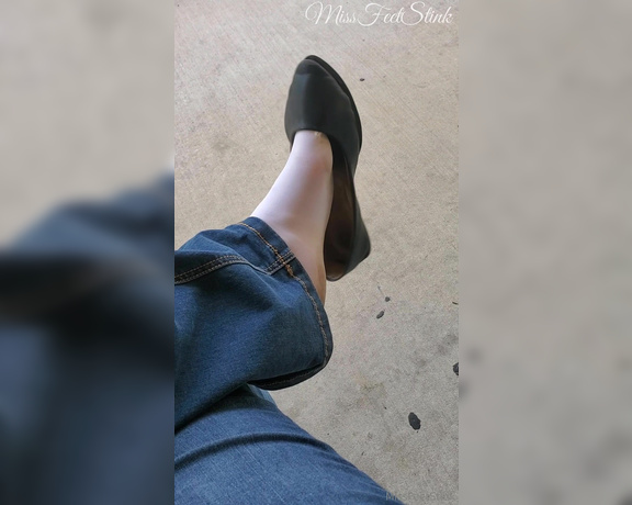 Tori Valentine aka missfeetstinkvip Foot Fetish - 11-29-2023 OnlyFans Video - Necessary rest stop break