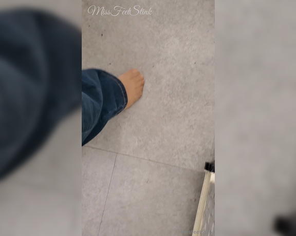 Tori Valentine aka missfeetstinkvip Foot Fetish - 12-07-2023 OnlyFans Video - FULL DISCLAIMER _ I wanted to bring this to your attention in case this is something