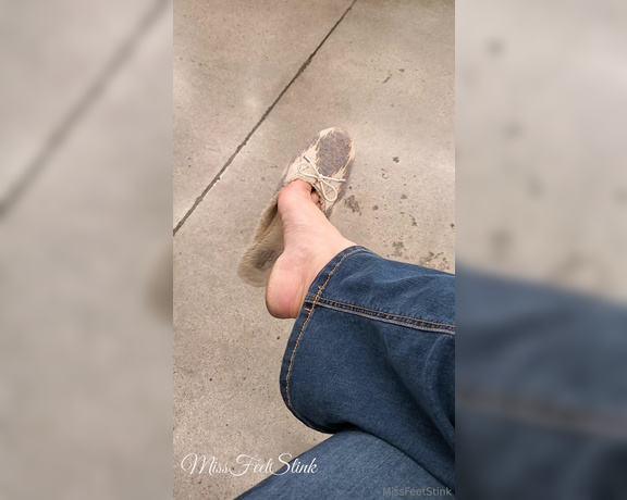 Tori Valentine aka missfeetstinkvip Foot Fetish - 02-04-2024 OnlyFans Video - Where are my danglers at Is thatva term in the foot fetish community Probably not